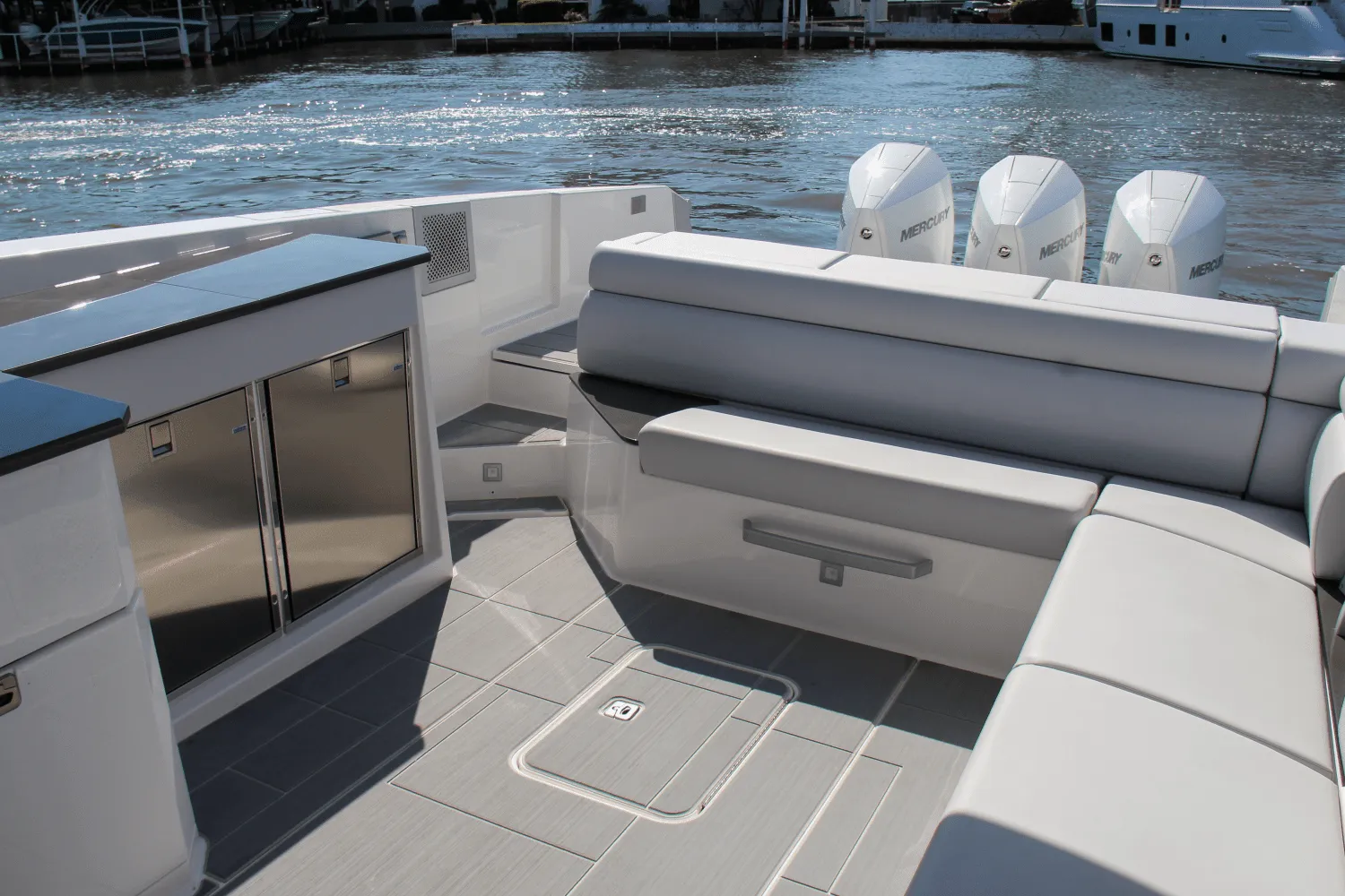 2023 Aviara AV36 Outboard Image Thumbnail #21