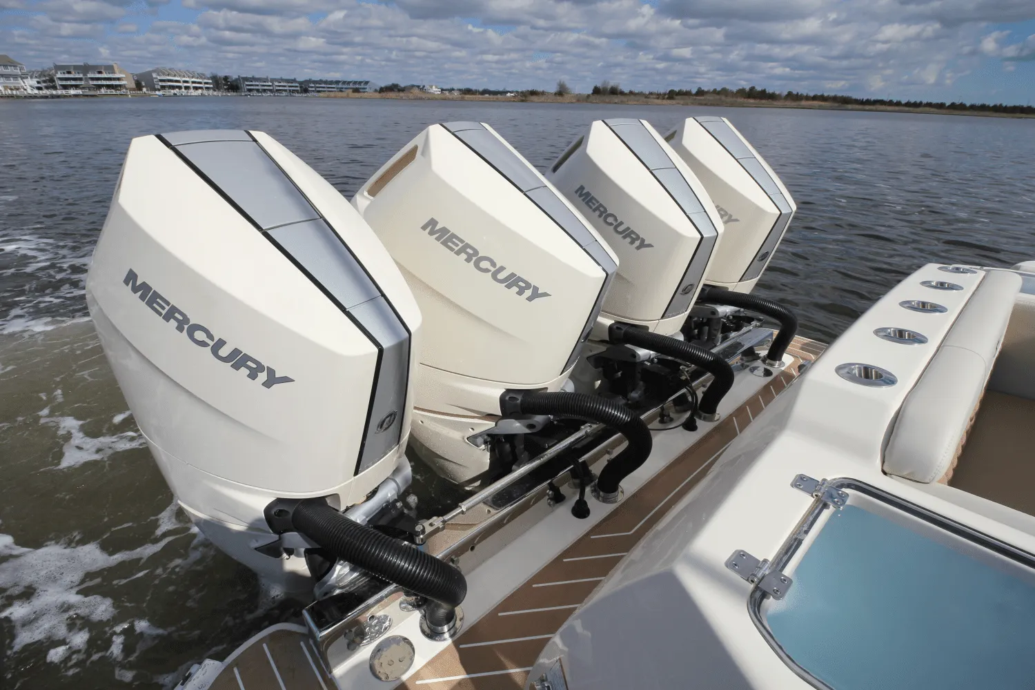 2024 Scout 400 LXF Image Thumbnail #10