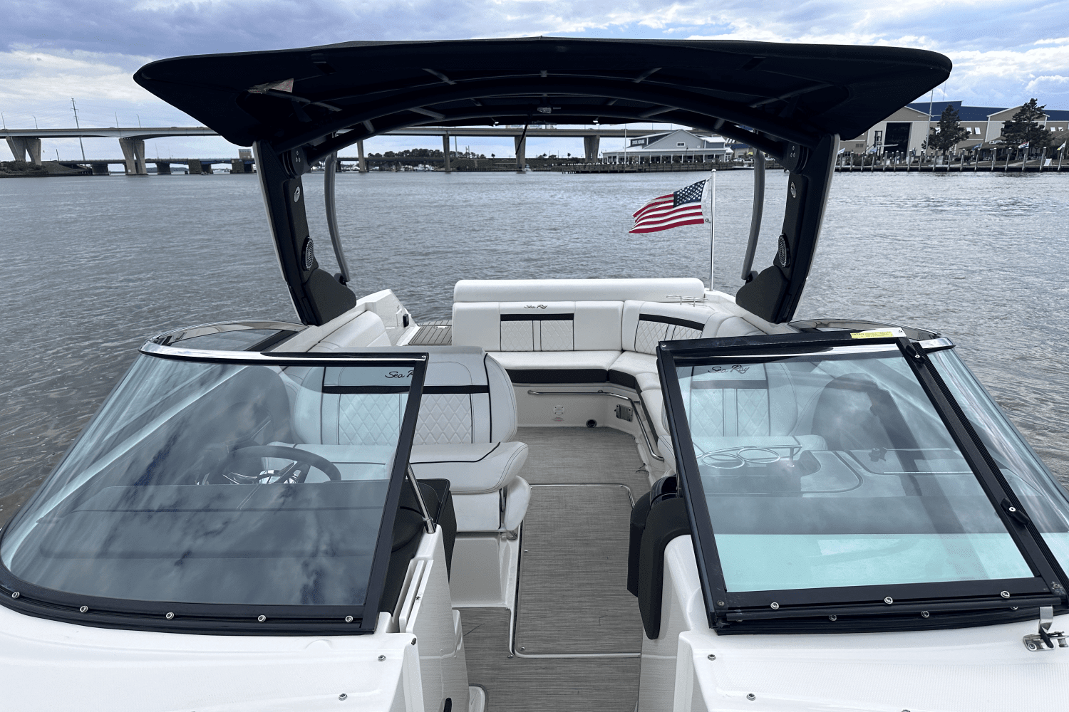 2018 Sea Ray SLX 280 Image Thumbnail #21