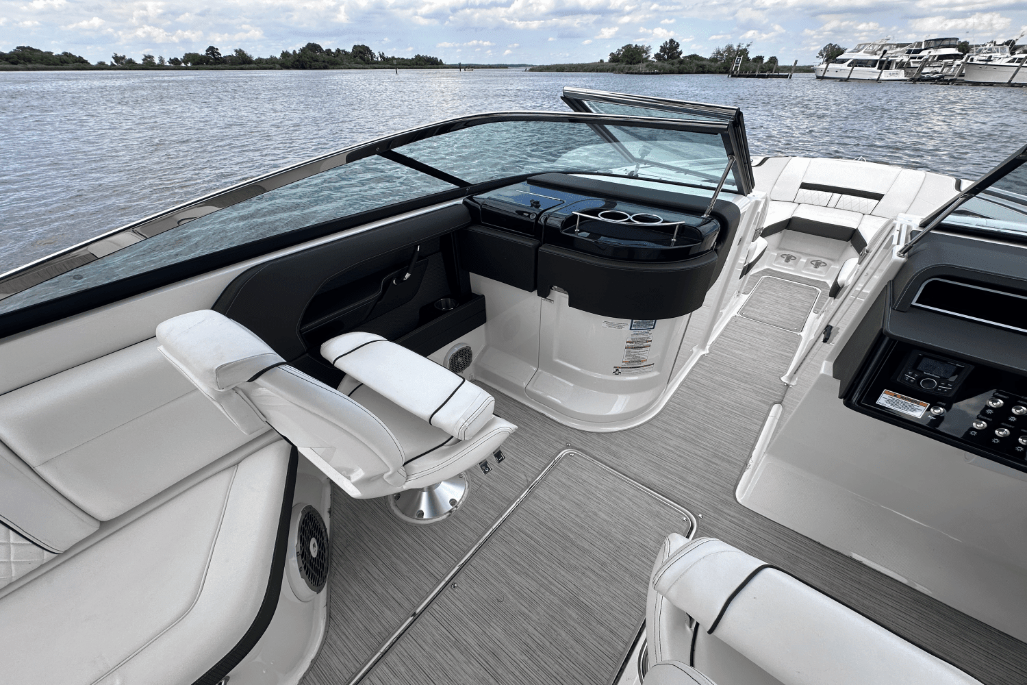 2018 Sea Ray 280 SLX Image Thumbnail #13