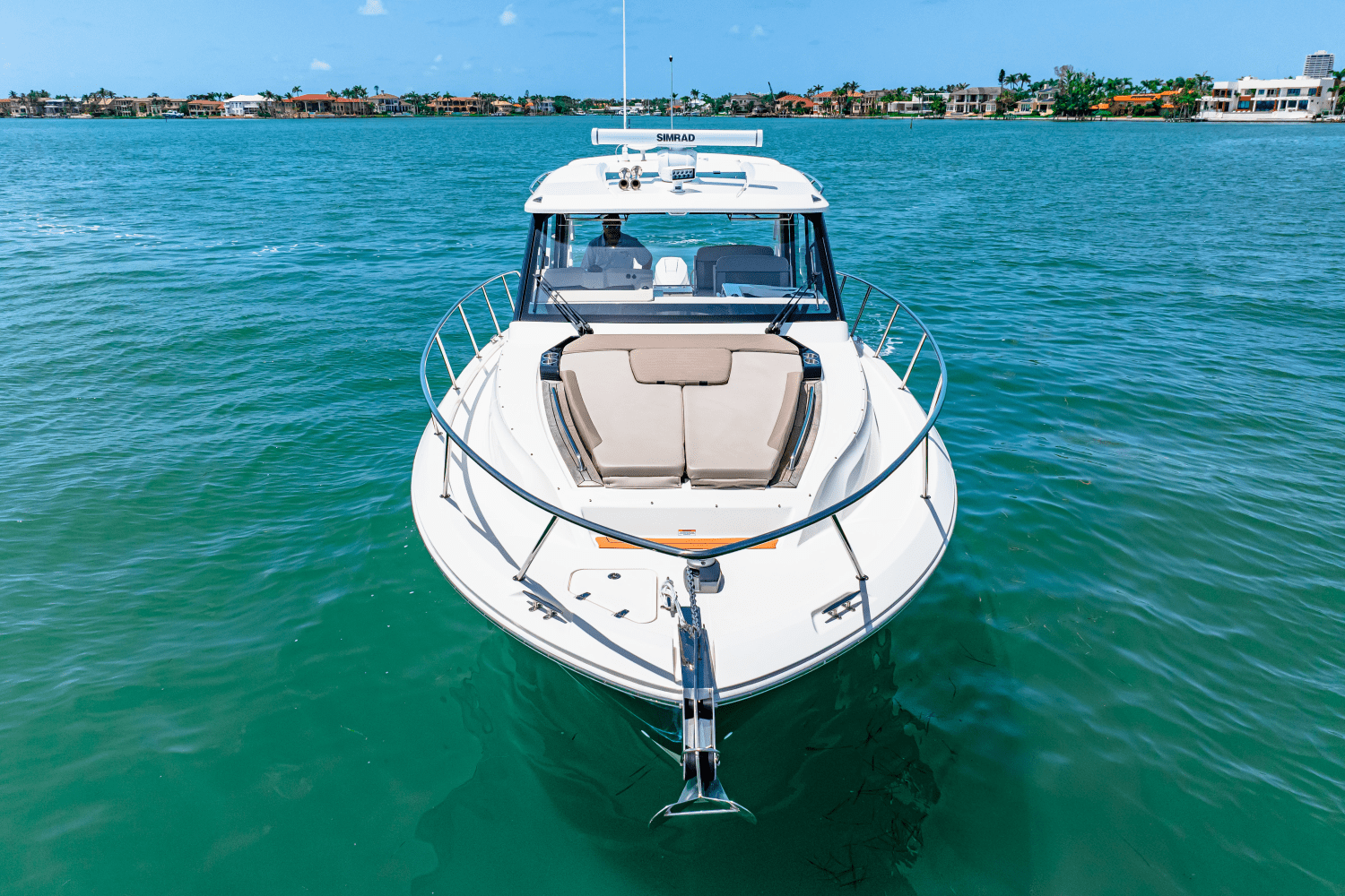 2025 Boston Whaler 365 Conquest Image Thumbnail #13