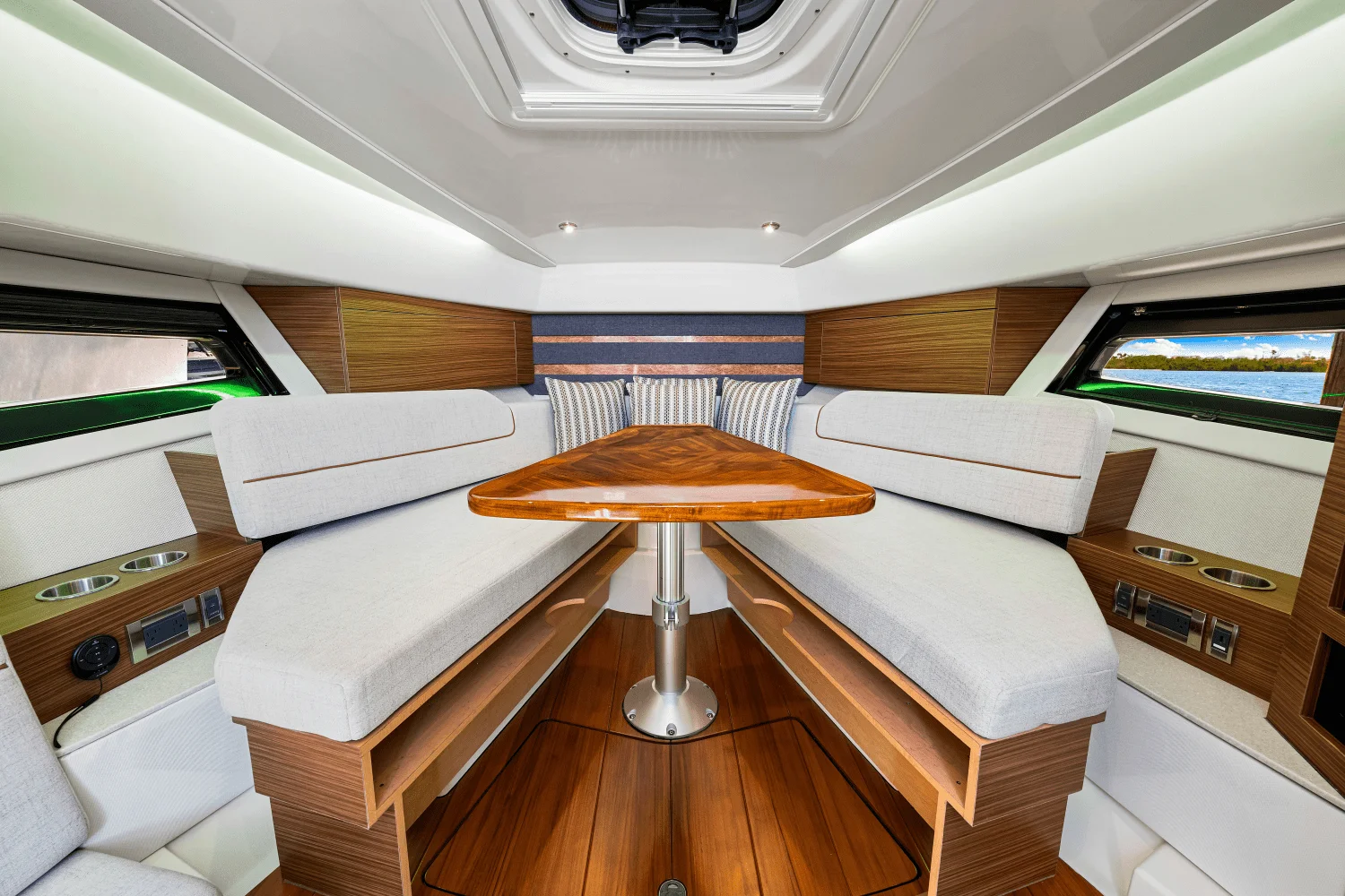 2025 Boston Whaler 365 Conquest Image Thumbnail #56