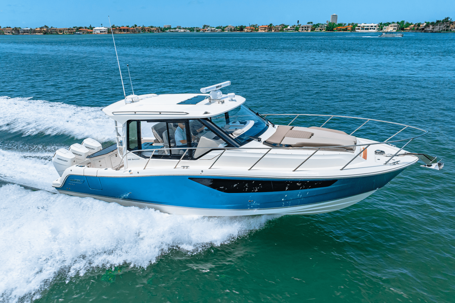 2025 Boston Whaler 365 Conquest Image Thumbnail #20