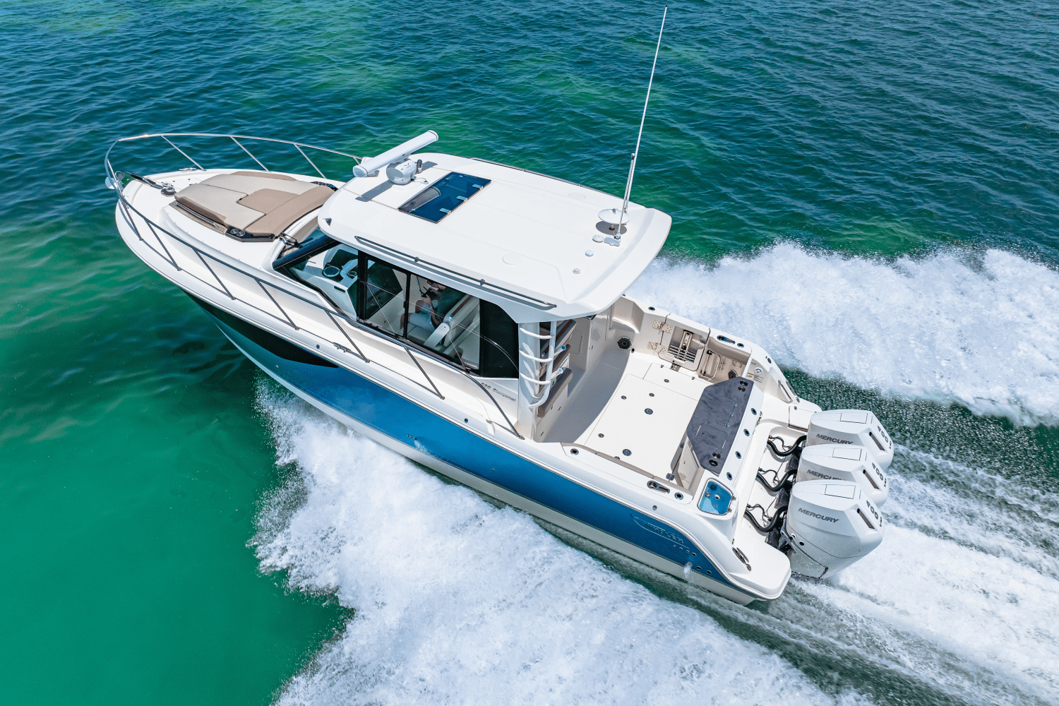2025 Boston Whaler 365 Conquest Image Thumbnail #28