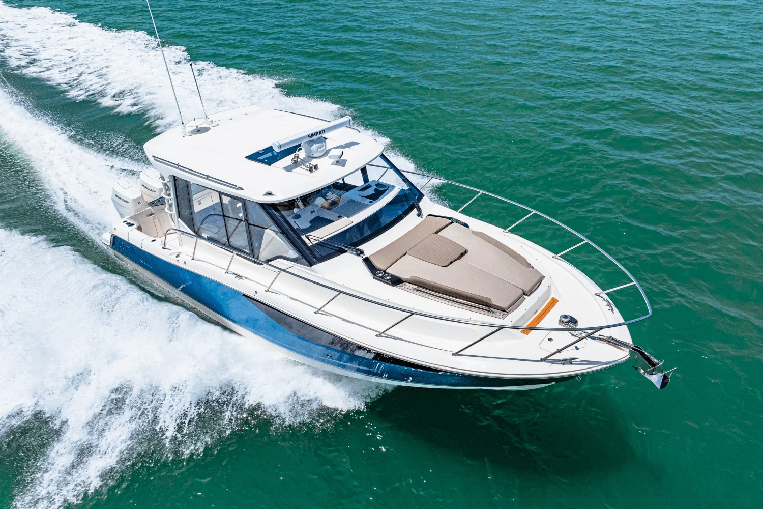2025 Boston Whaler 365 Conquest Image Thumbnail #34