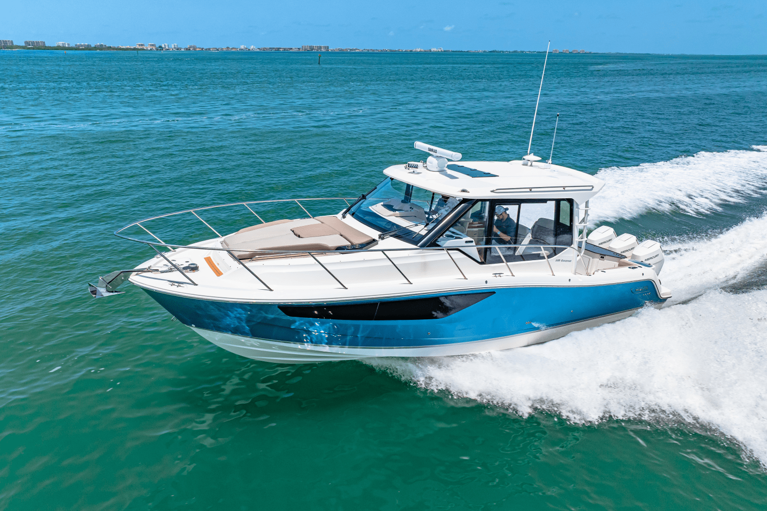 2025 Boston Whaler 365 Conquest Image Thumbnail #25