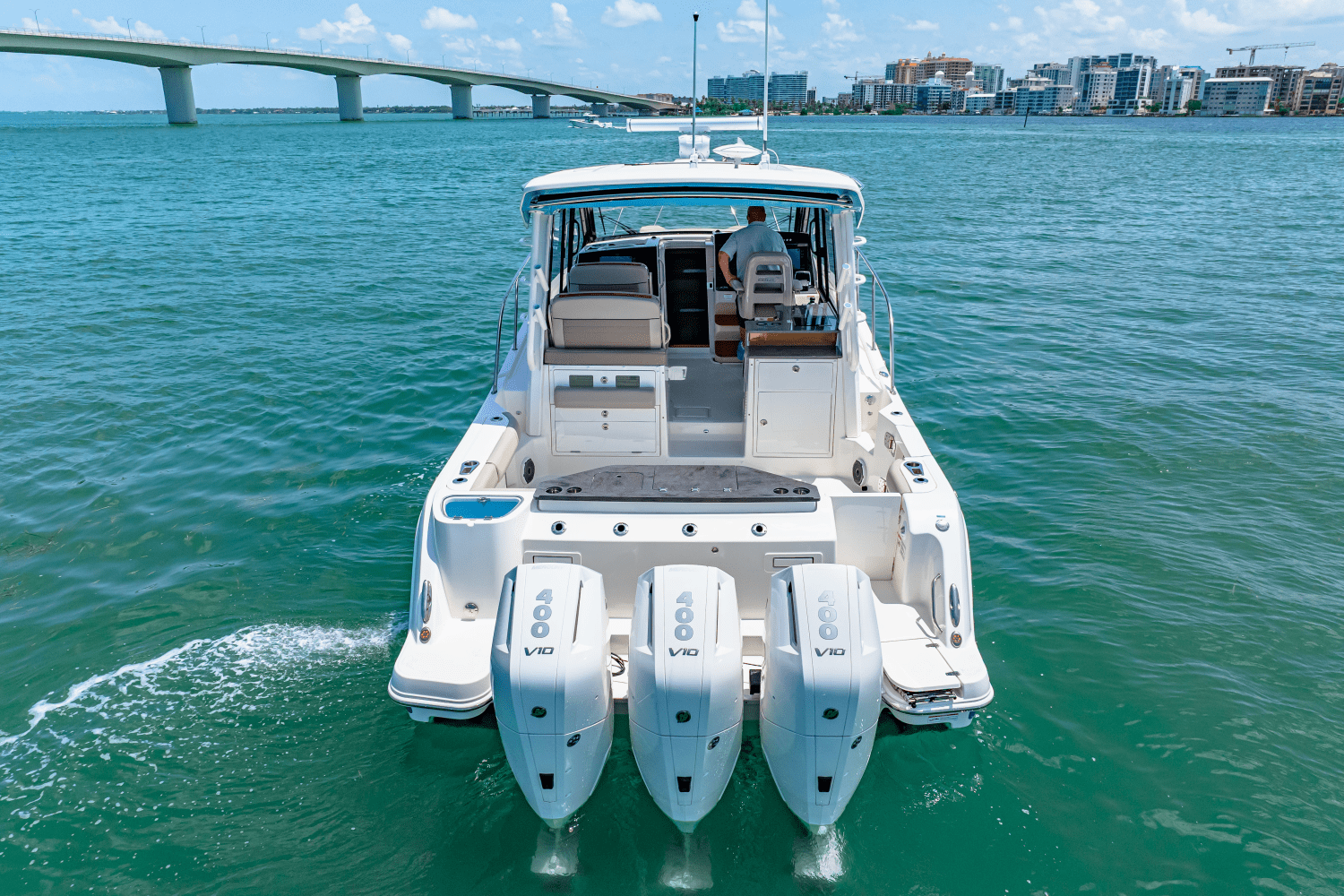 2025 Boston Whaler 365 Conquest Image Thumbnail #14