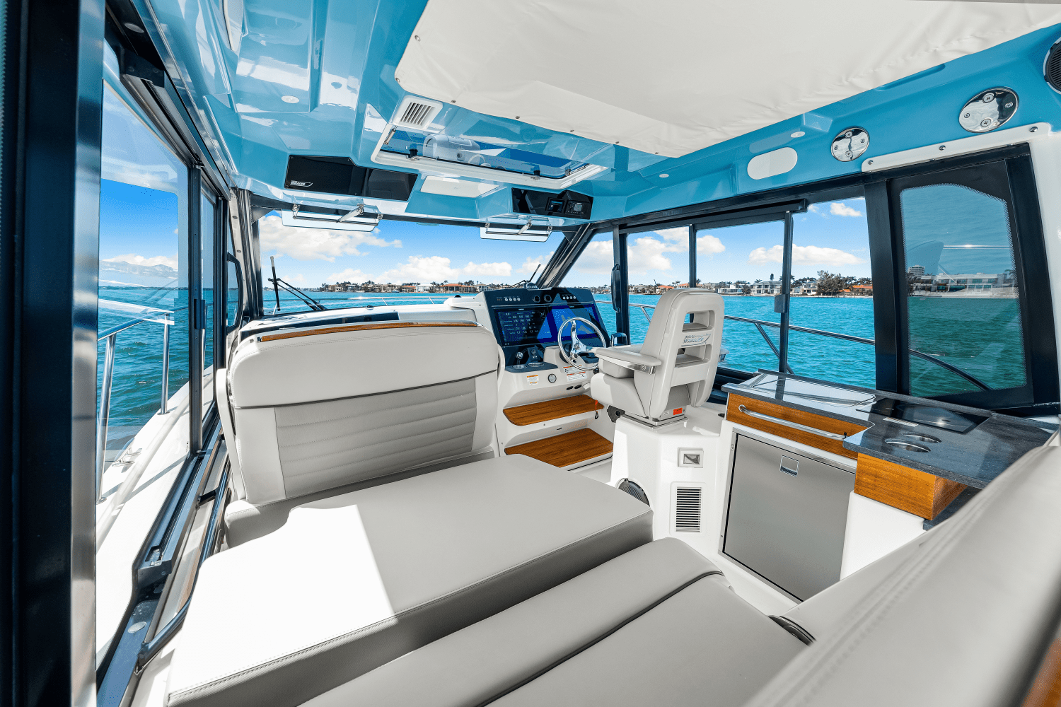 2025 Boston Whaler 365 Conquest Image Thumbnail #71