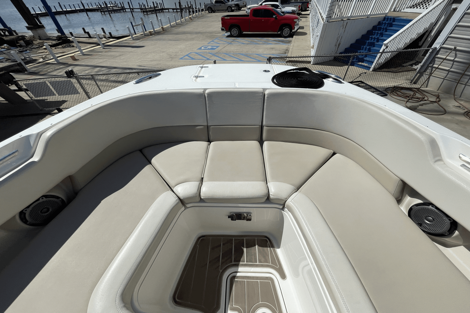 2017 Boston Whaler 320 VANTAGE Image Thumbnail #47