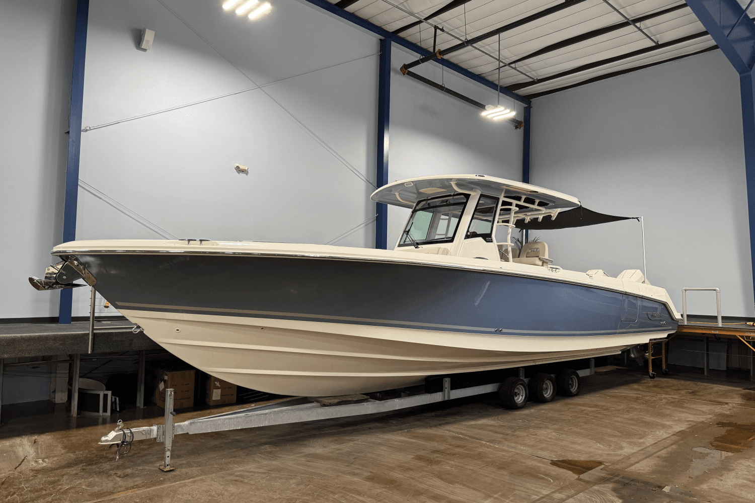 2024 Boston Whaler 330 Outrage