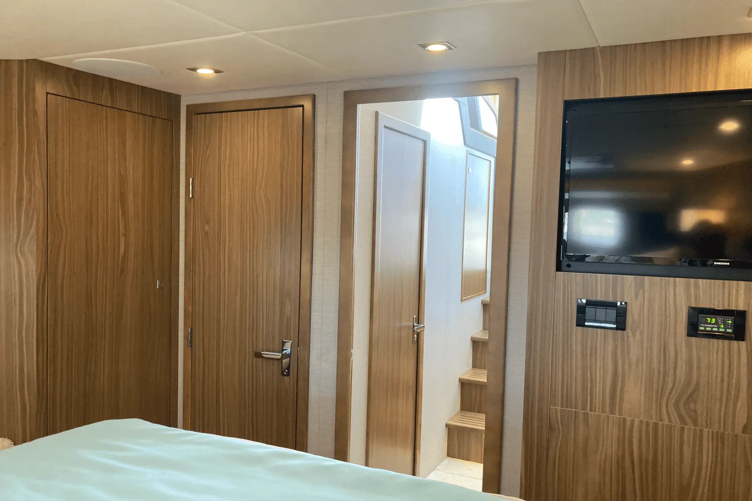 2025 Cruisers Yachts 46 Cantius Image Thumbnail #44