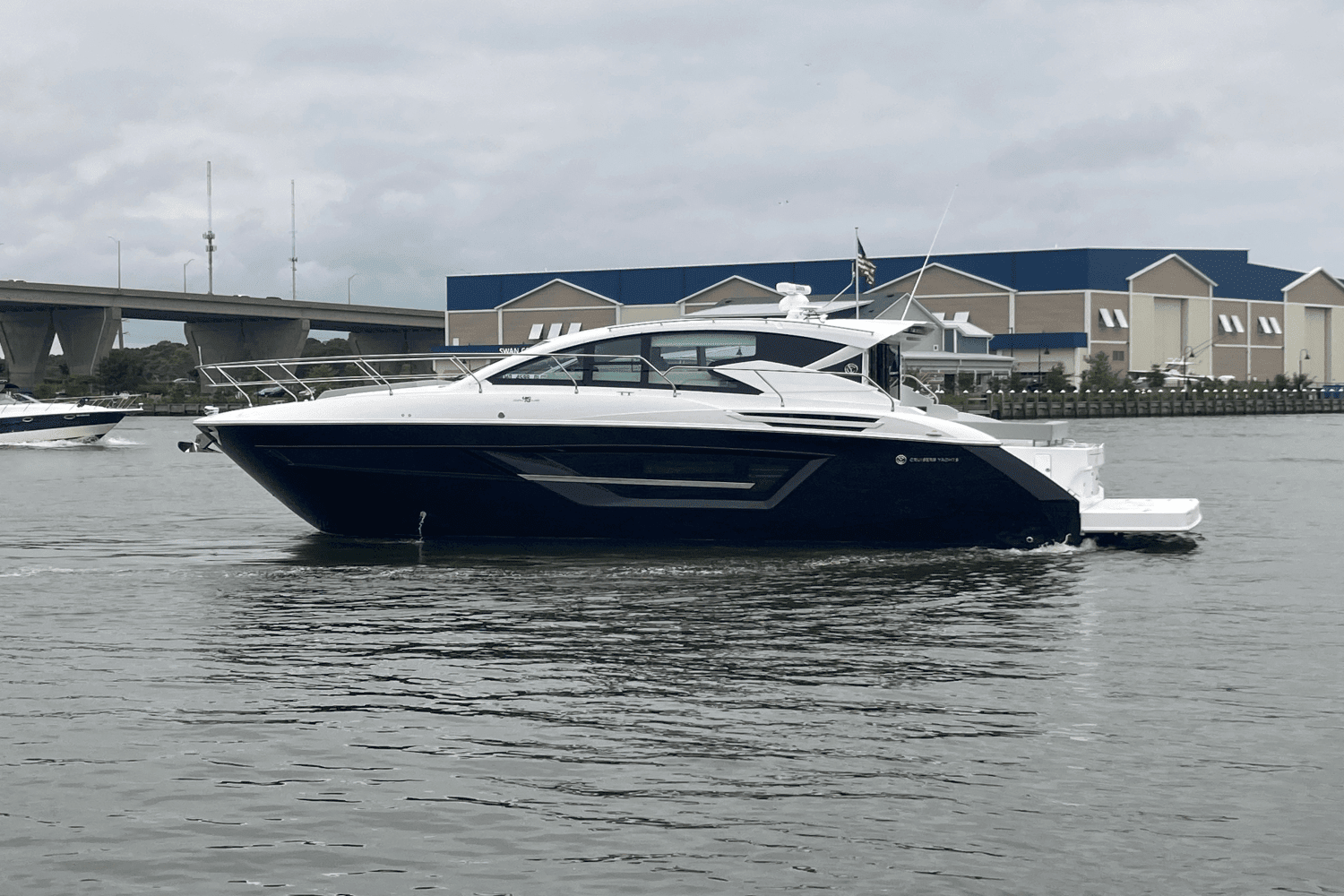 2025 Cruisers Yachts 46 Cantius Image Thumbnail #5