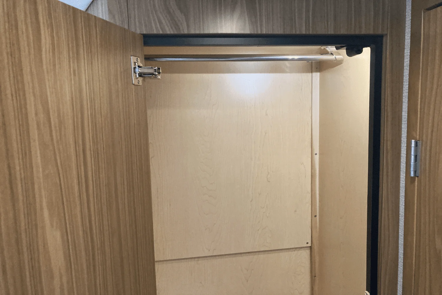 2025 Cruisers Yachts 46 Cantius Image Thumbnail #39