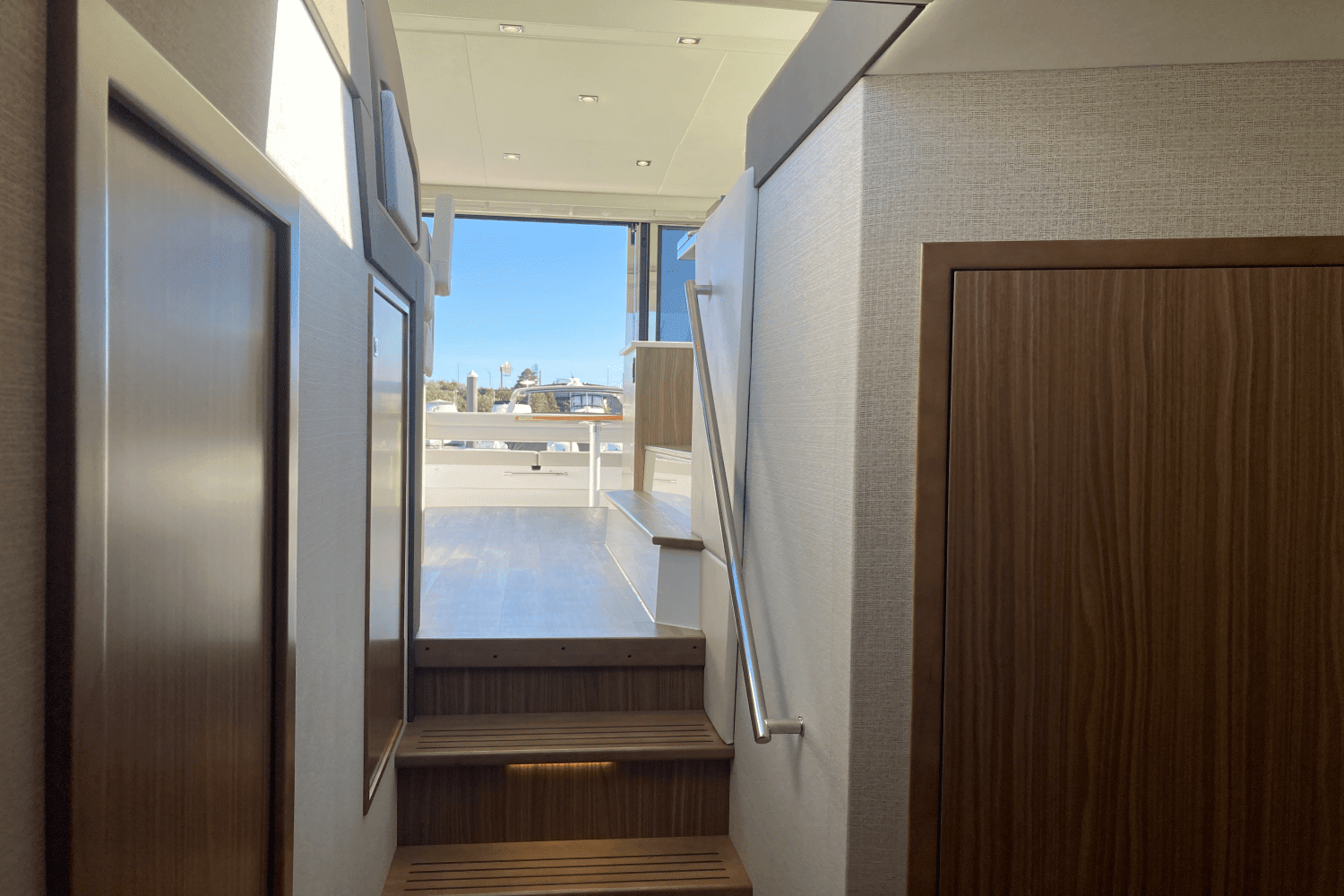 2025 Cruisers Yachts 46 Cantius Image Thumbnail #46