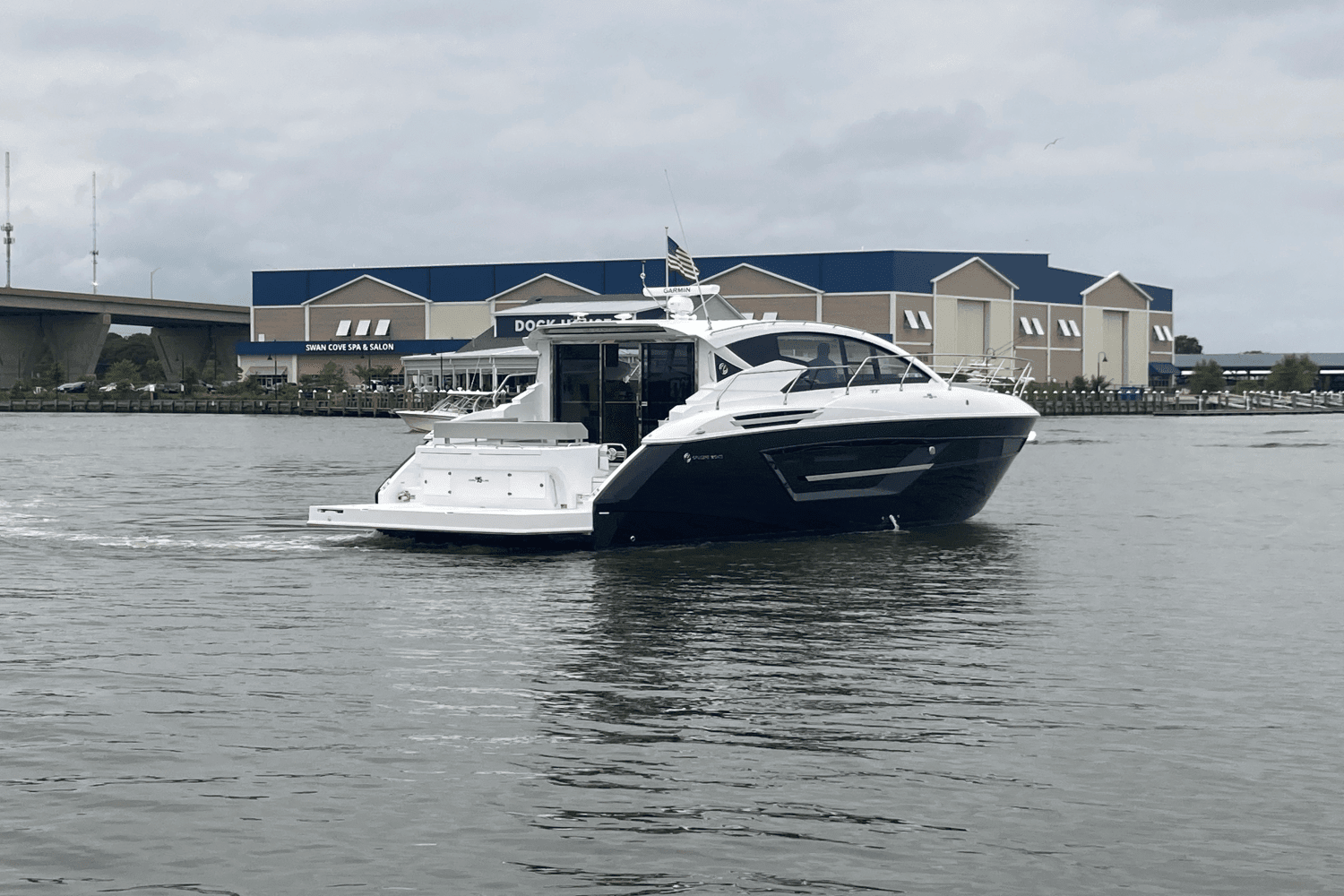 2025 Cruisers Yachts 46 Cantius Image Thumbnail #2