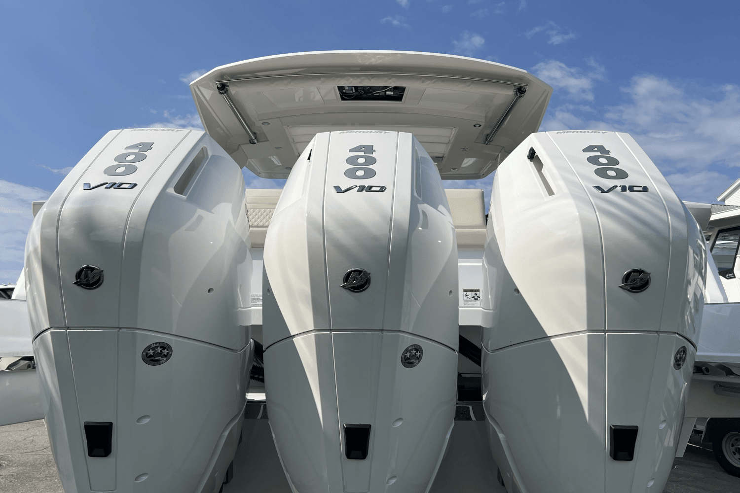 2025 Cruisers Yachts 38 GLS Outboard Image Thumbnail #1