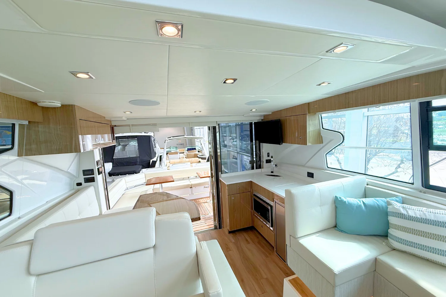 2025 Cruisers Yachts 42 Cantius Image Thumbnail #44