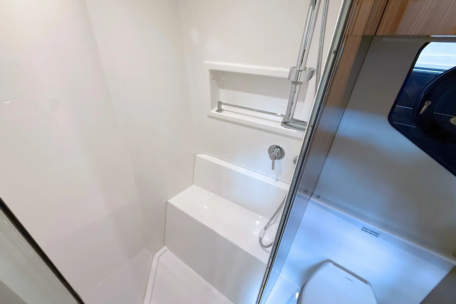 2025 Cruisers Yachts 42 Cantius Image Thumbnail #75