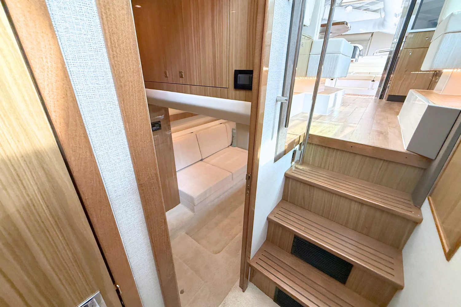 2025 Cruisers Yachts 42 Cantius Image Thumbnail #66