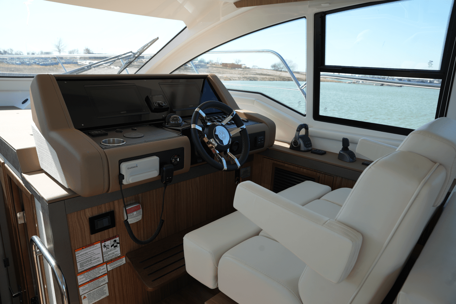 2025 Cruisers Yachts 42 Cantius Image Thumbnail #35
