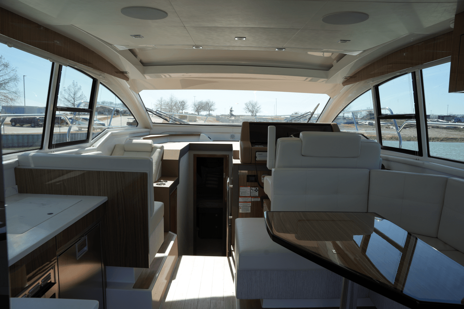 2025 Cruisers Yachts 42 Cantius Image Thumbnail #26