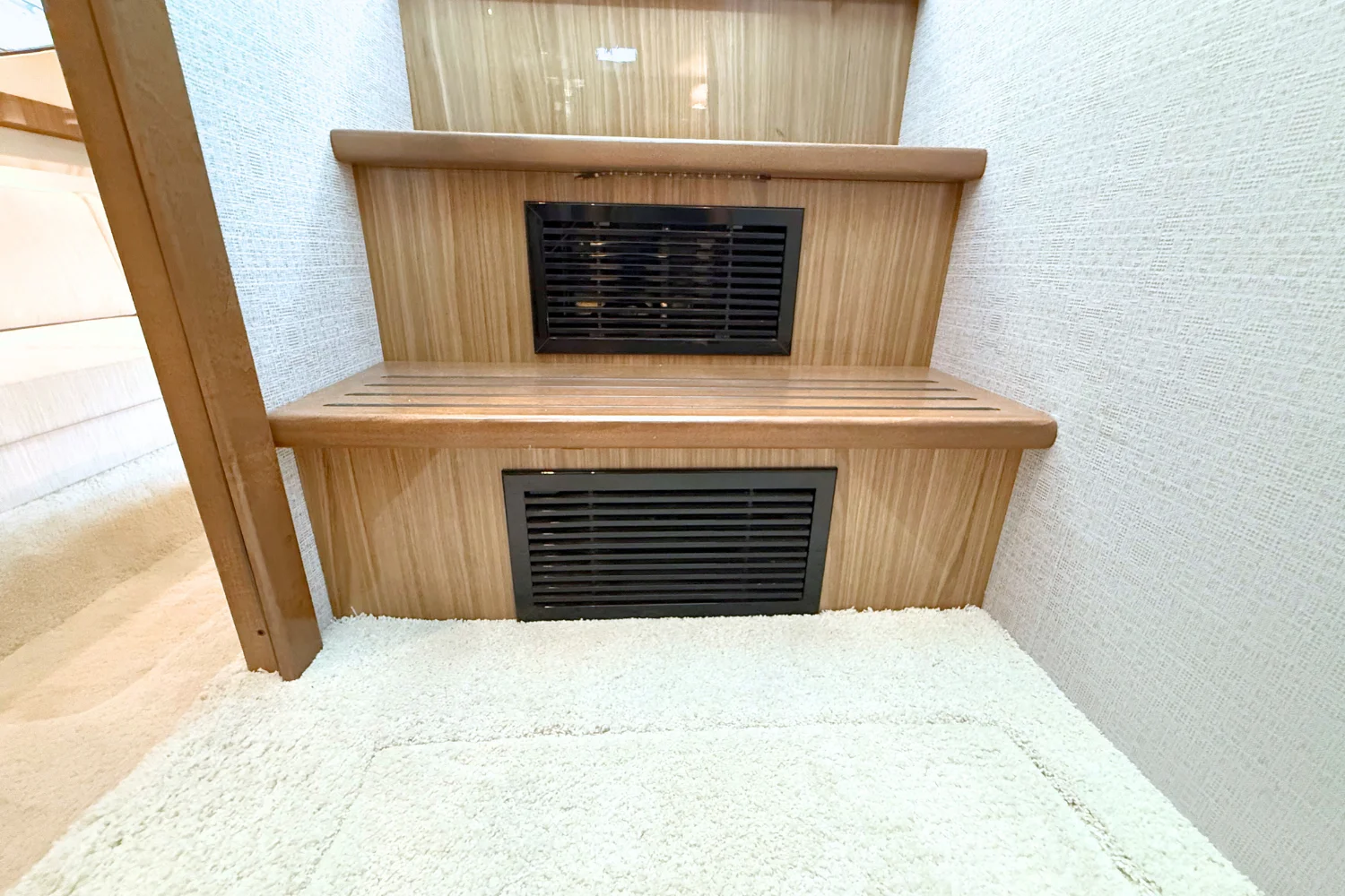 2025 Cruisers Yachts 42 Cantius Image Thumbnail #65