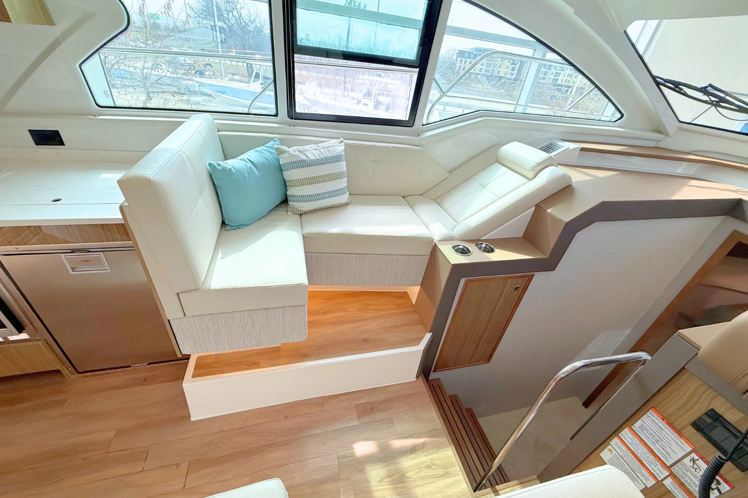 2025 Cruisers Yachts 42 Cantius Image Thumbnail #32