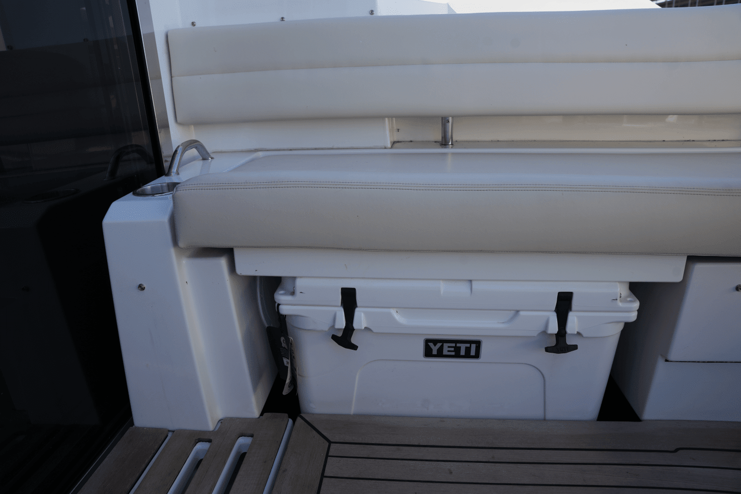 2025 Cruisers Yachts 42 Cantius Image Thumbnail #13