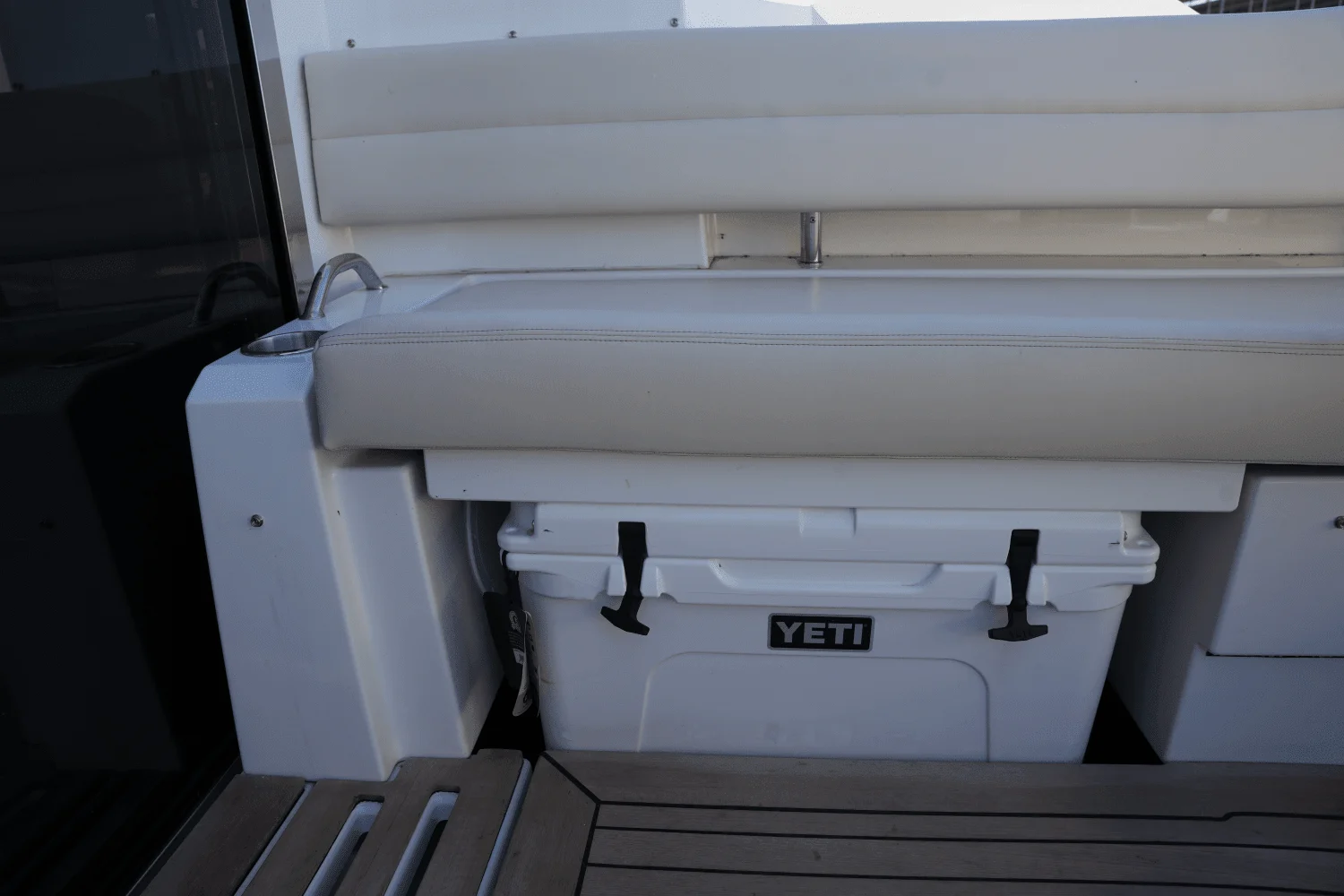 2025 Cruisers Yachts 42 Cantius Image Thumbnail #13