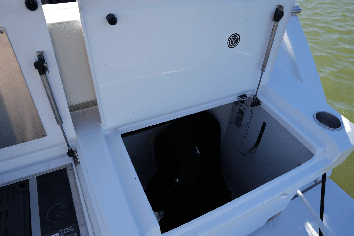 2025 Cruisers Yachts 42 Cantius Image Thumbnail #19