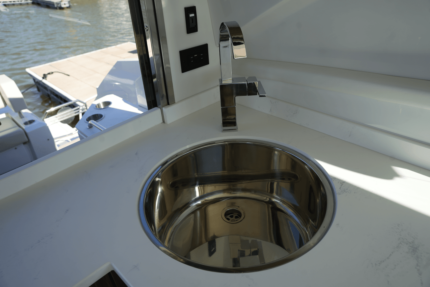 2025 Cruisers Yachts 42 Cantius Image Thumbnail #33