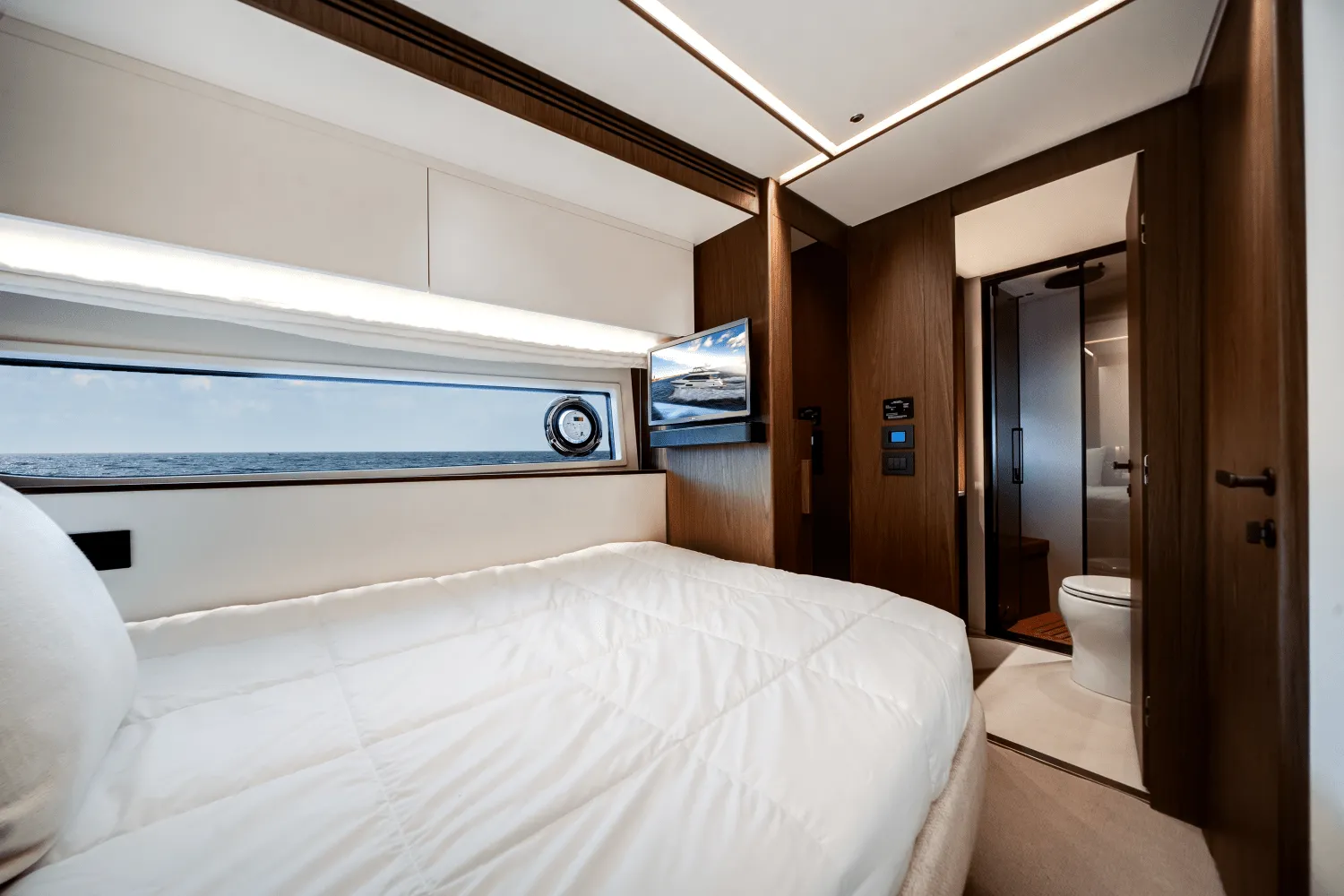 2026 Azimut Fly 72 Image Thumbnail #25