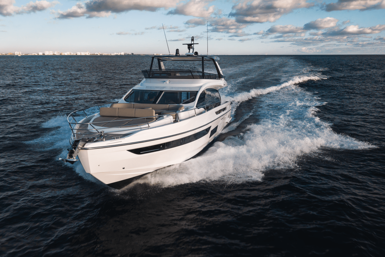 2026 Azimut AZ72-FLY Image Thumbnail #12