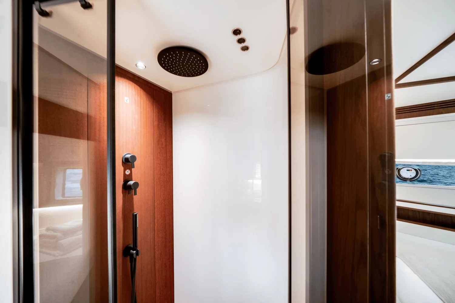 2026 Azimut
                                                             Fly 72 Image Thumbnail #23