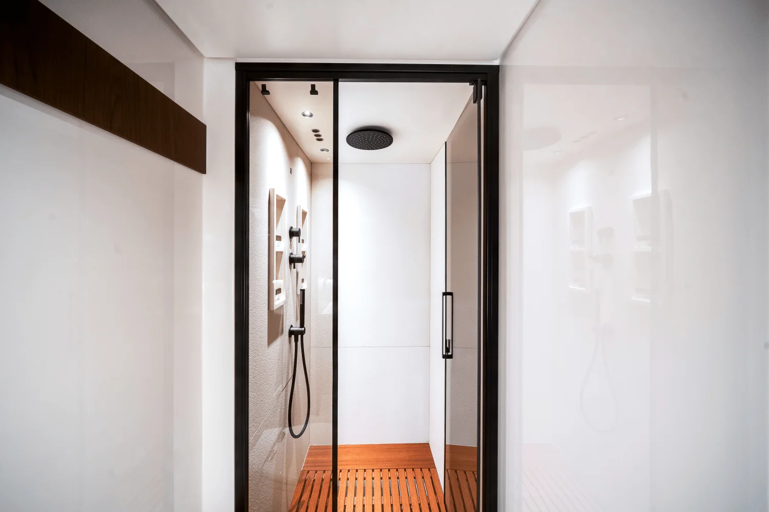 2026 Azimut
                                                             Fly 72 Image Thumbnail #39