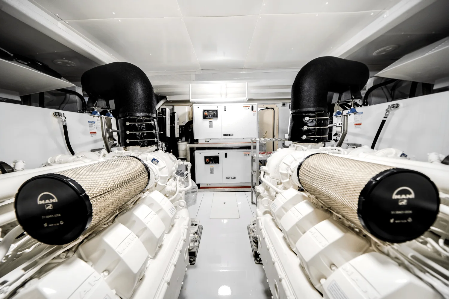 2026 Azimut Fly 72 Image Thumbnail #86