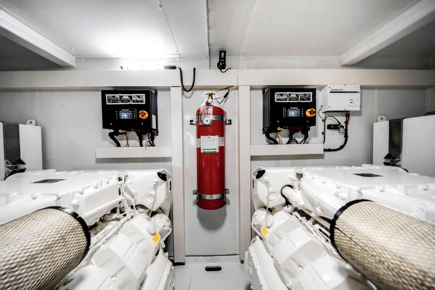 2026 Azimut Fly 72 Image Thumbnail #85