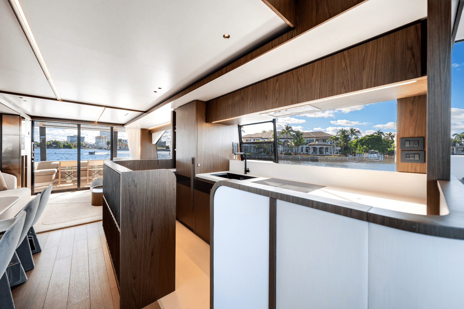 2026 Azimut Fly 72 Image Thumbnail #50