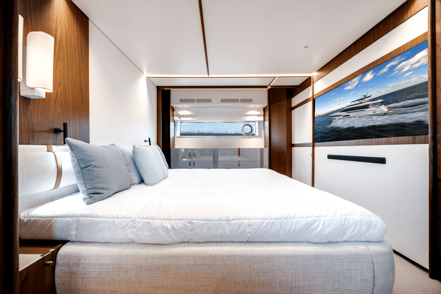 2026 Azimut Fly 72 Image Thumbnail #35