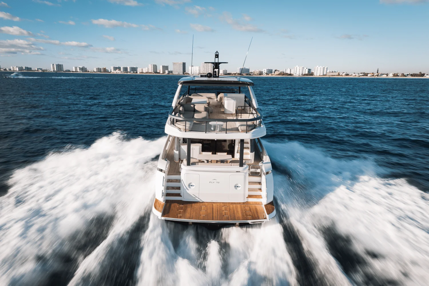 2026 Azimut Fly 72 Image Thumbnail #17