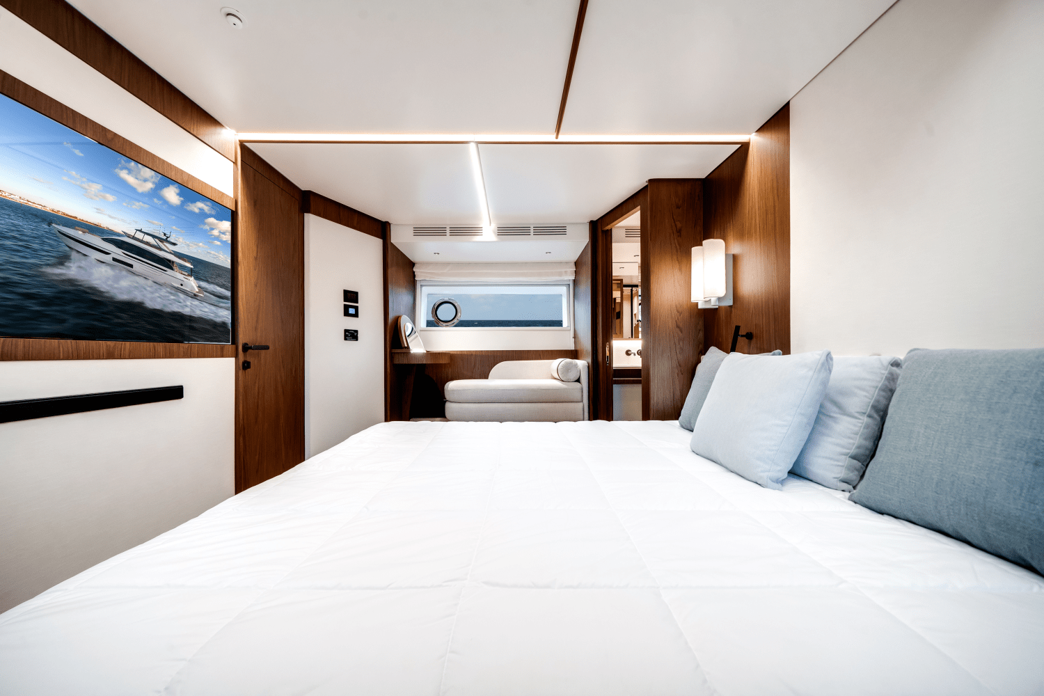 2026 Azimut AZ72-FLY Image Thumbnail #36
