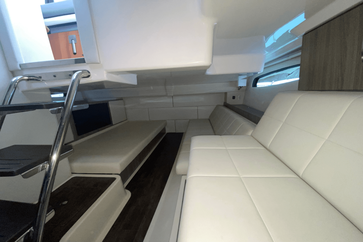2022 Regal
                                                             36 GRANDE COUPE Image Thumbnail #28