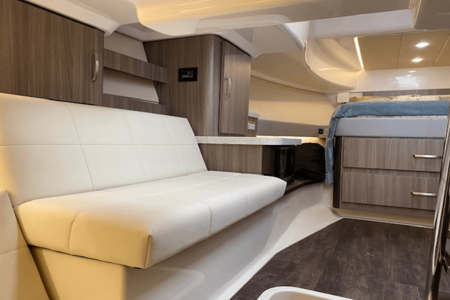 2022 Regal
                                                             36 GRANDE COUPE Image Thumbnail #31