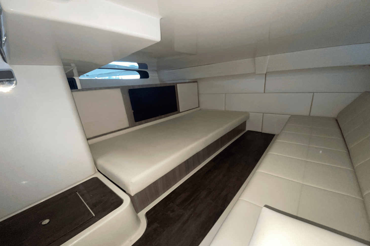 2022 Regal
                                                             36 GRANDE COUPE Image Thumbnail #30