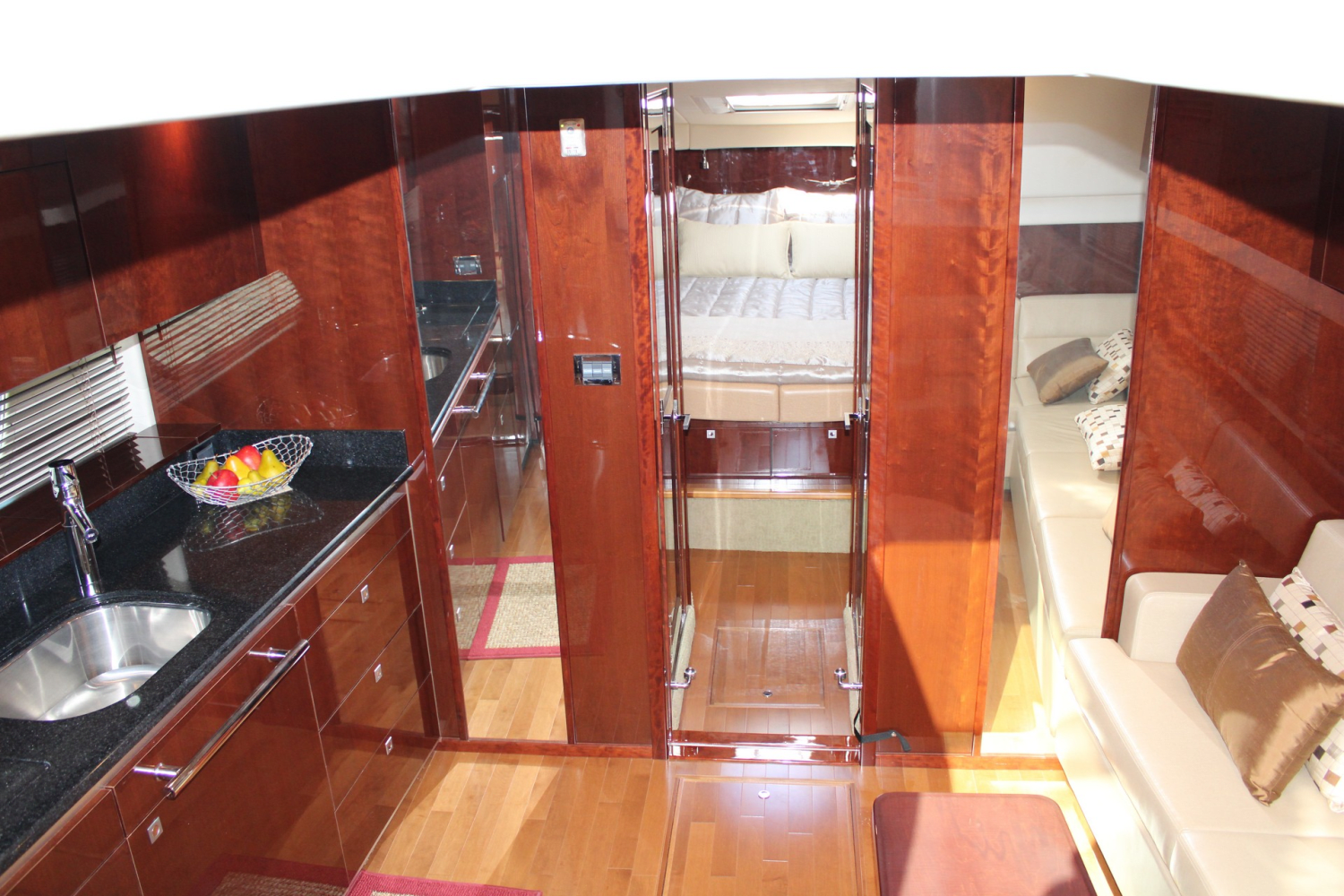 2010 Sea Ray 470 Sundancer Image Thumbnail #58