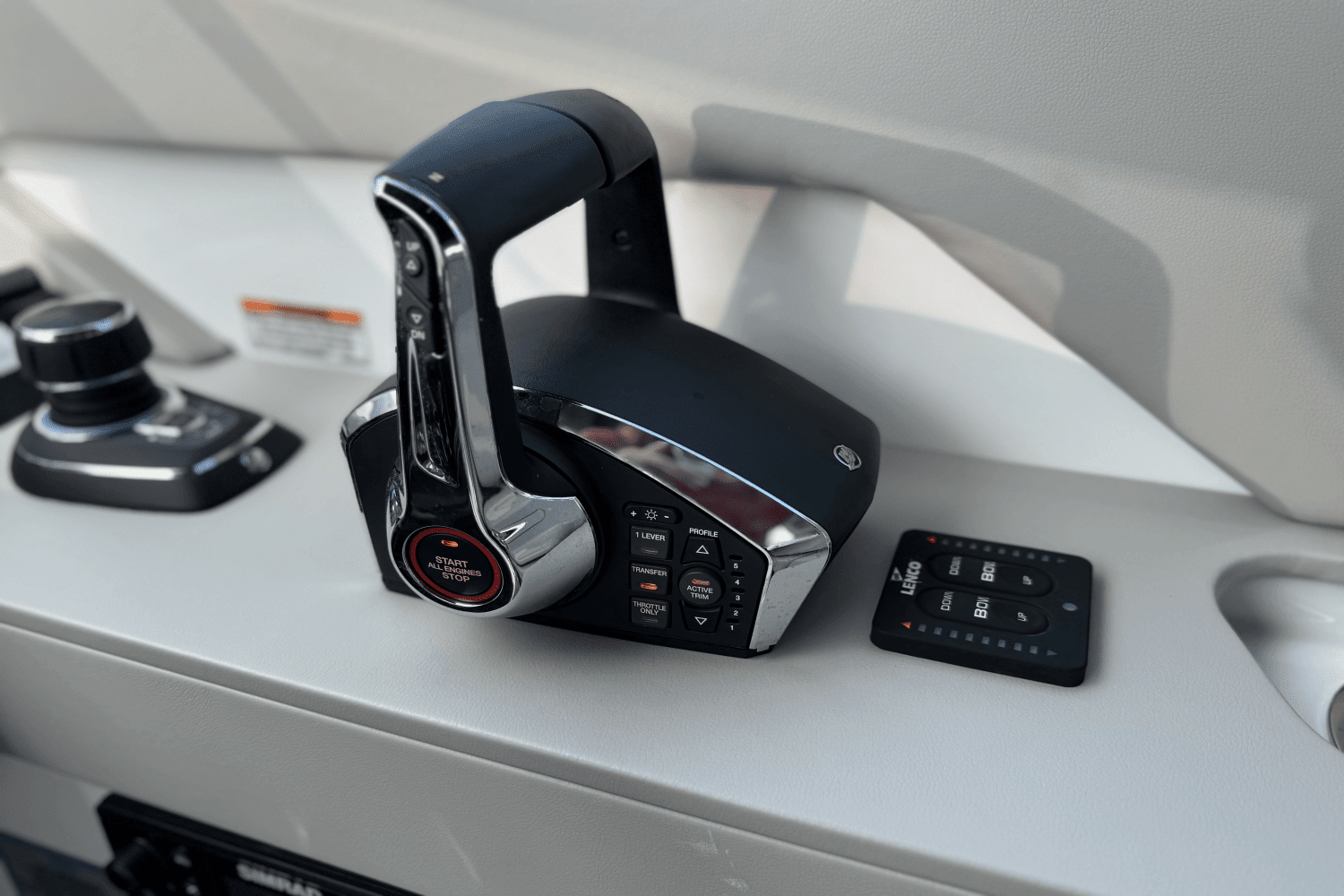 2025 Cruisers Yachts 38 GLS Outboard Image Thumbnail #36