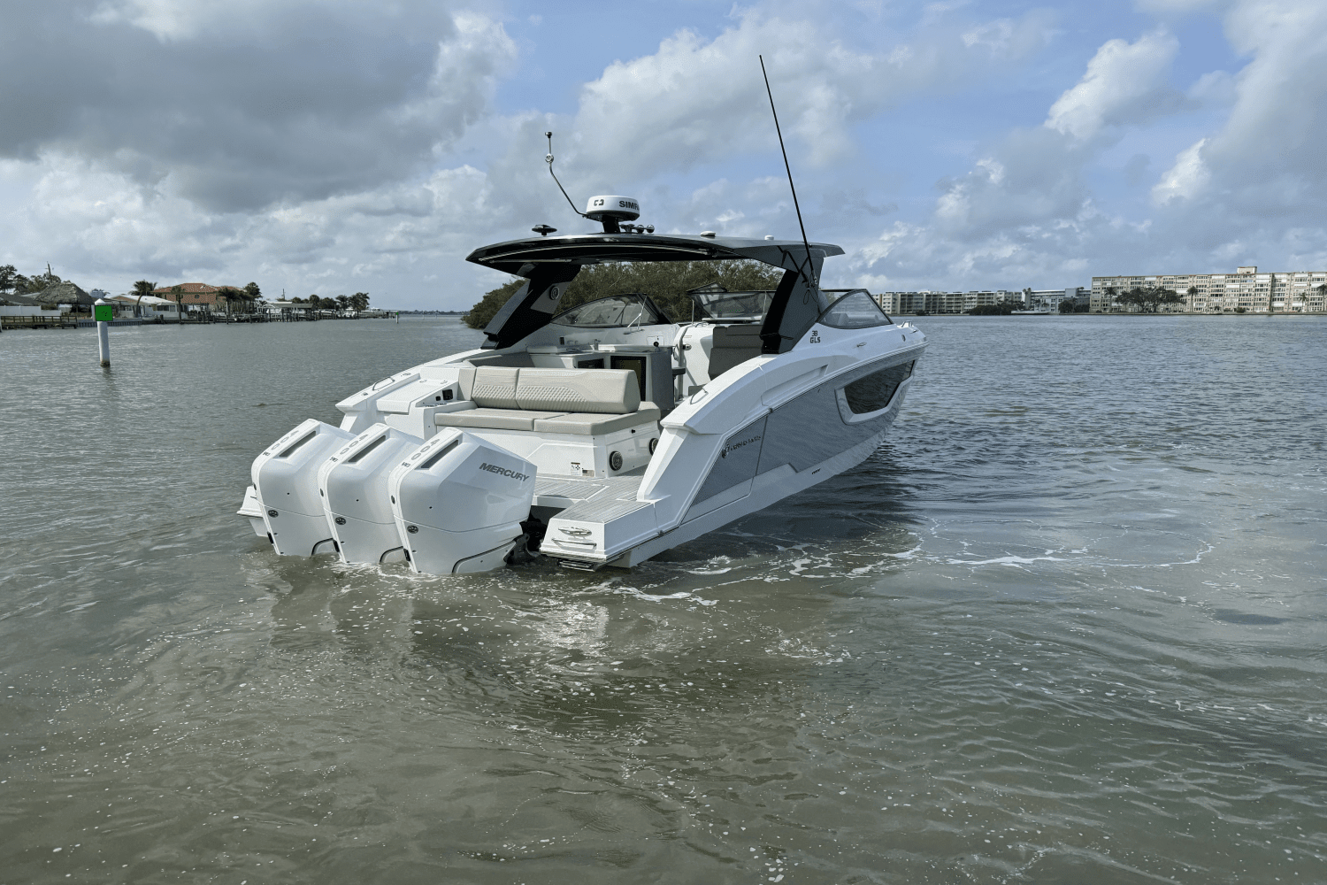 2025 Cruisers Yachts 38 GLS Outboard Image Thumbnail #6