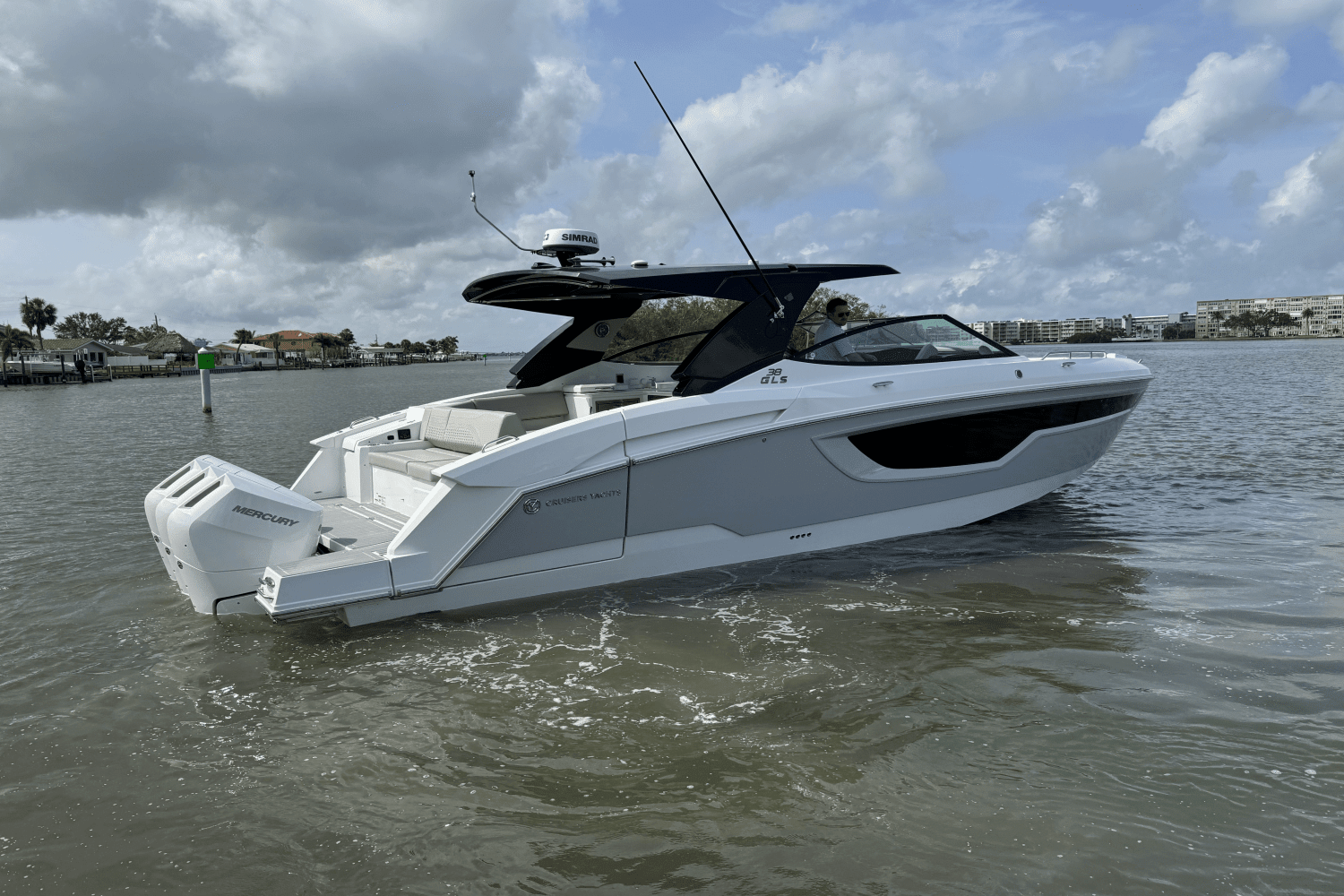 2025 Cruisers Yachts 38 GLS Outboard Image Thumbnail #4