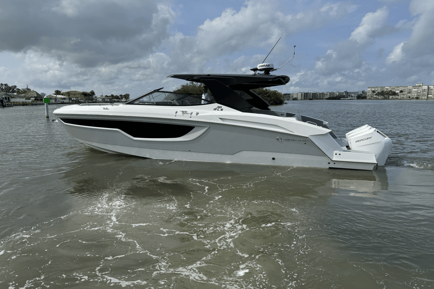 2025 Cruisers Yachts 38 GLS Outboard Image Thumbnail #12