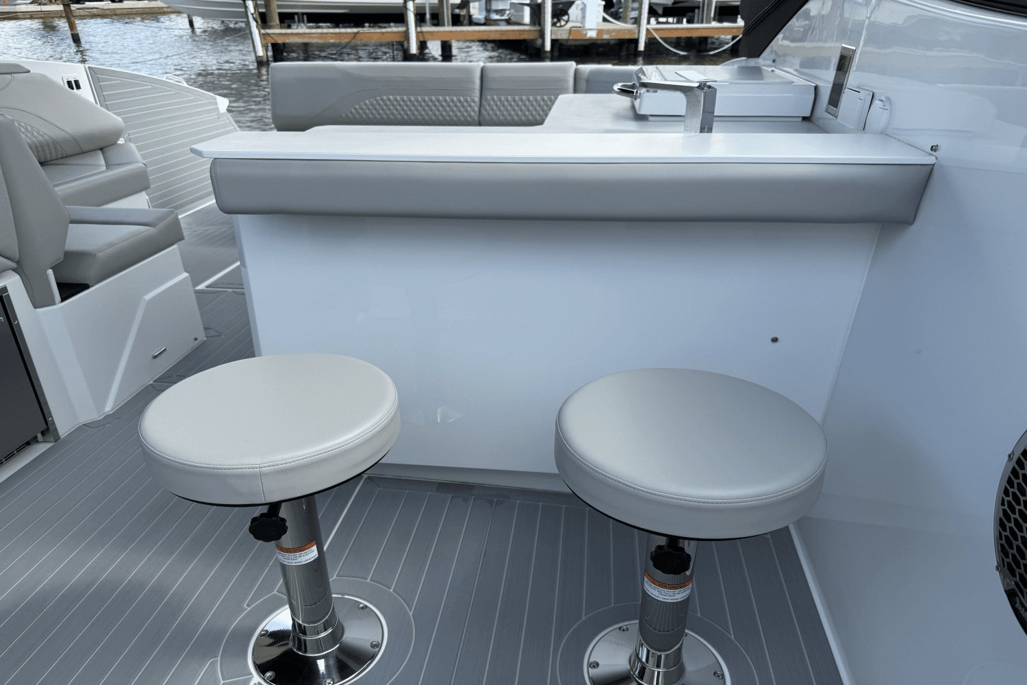 2025 Cruisers Yachts 38 GLS Outboard Image Thumbnail #29